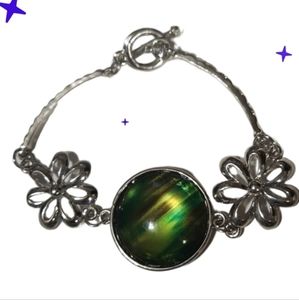New glass cabachon bracelet
